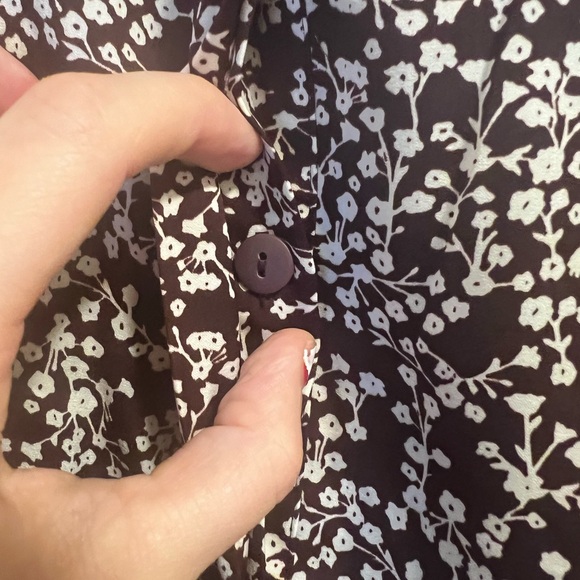 NWT Rebecca Minkoff Women’s “Selandra” Ruffled Hidden Button Floral Blouse M - Picture 5 of 8